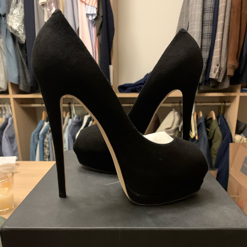 Giuseppe Zanotti black suede peep toe heels